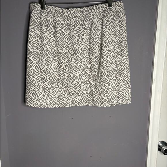 Loft Gray and White Print Pull On Mini Skirt Drawstring Waist Size Large - Picture 5 of 7